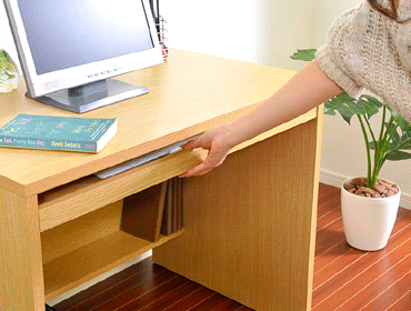 少スペース設計!コンパクトデスクレミー